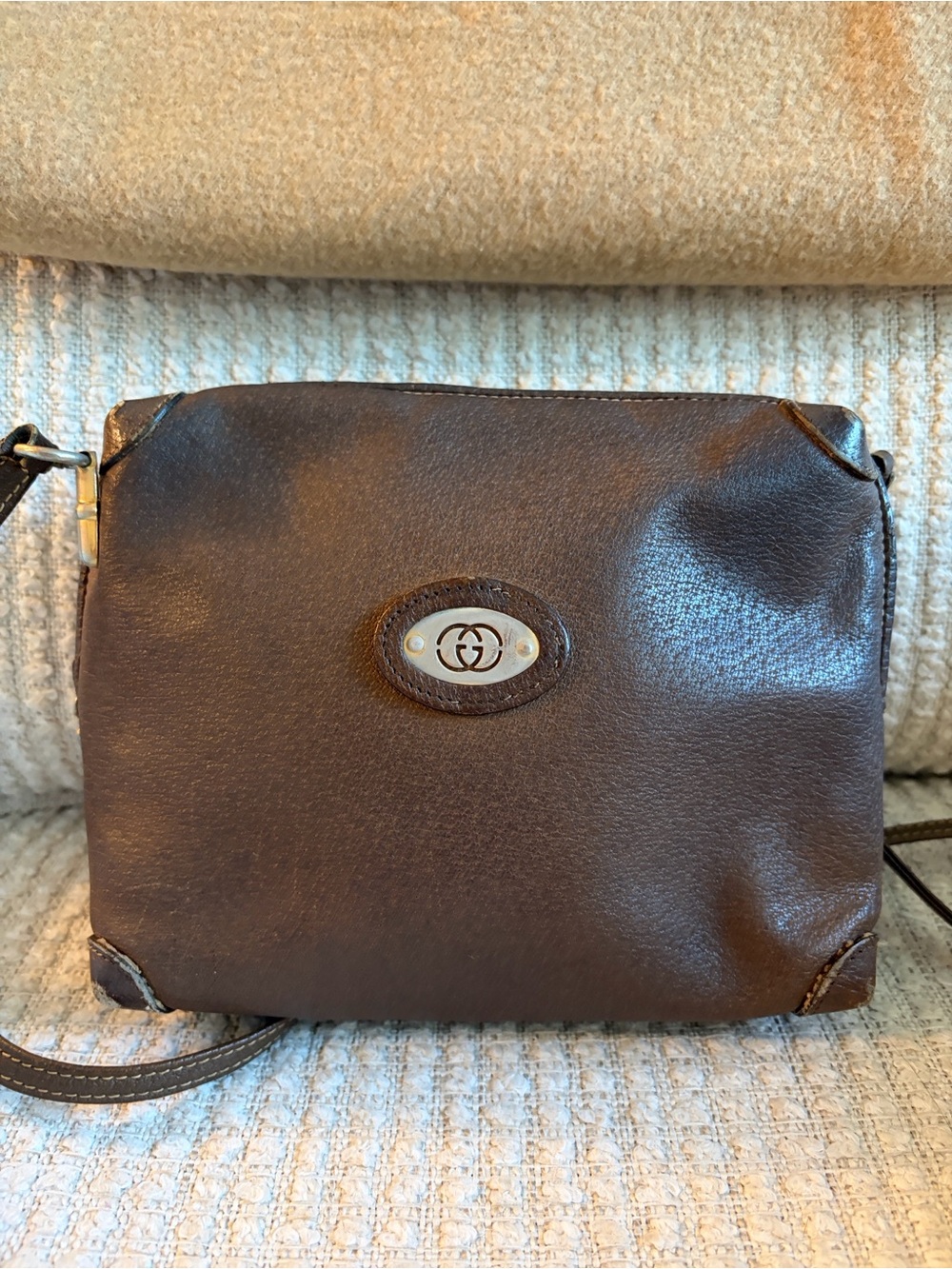 Authentic GUCCI brown leather crossbody